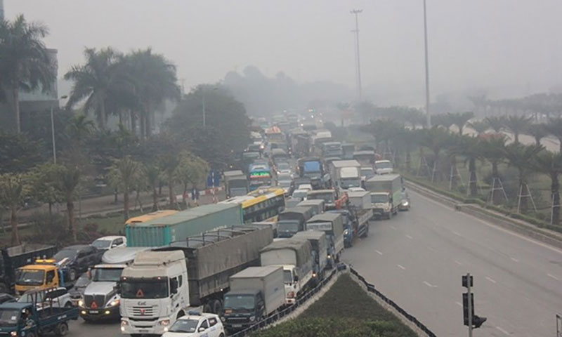 Đường phố Hà Nội ùn tắc kinh hoàng bất kể giờ giấc